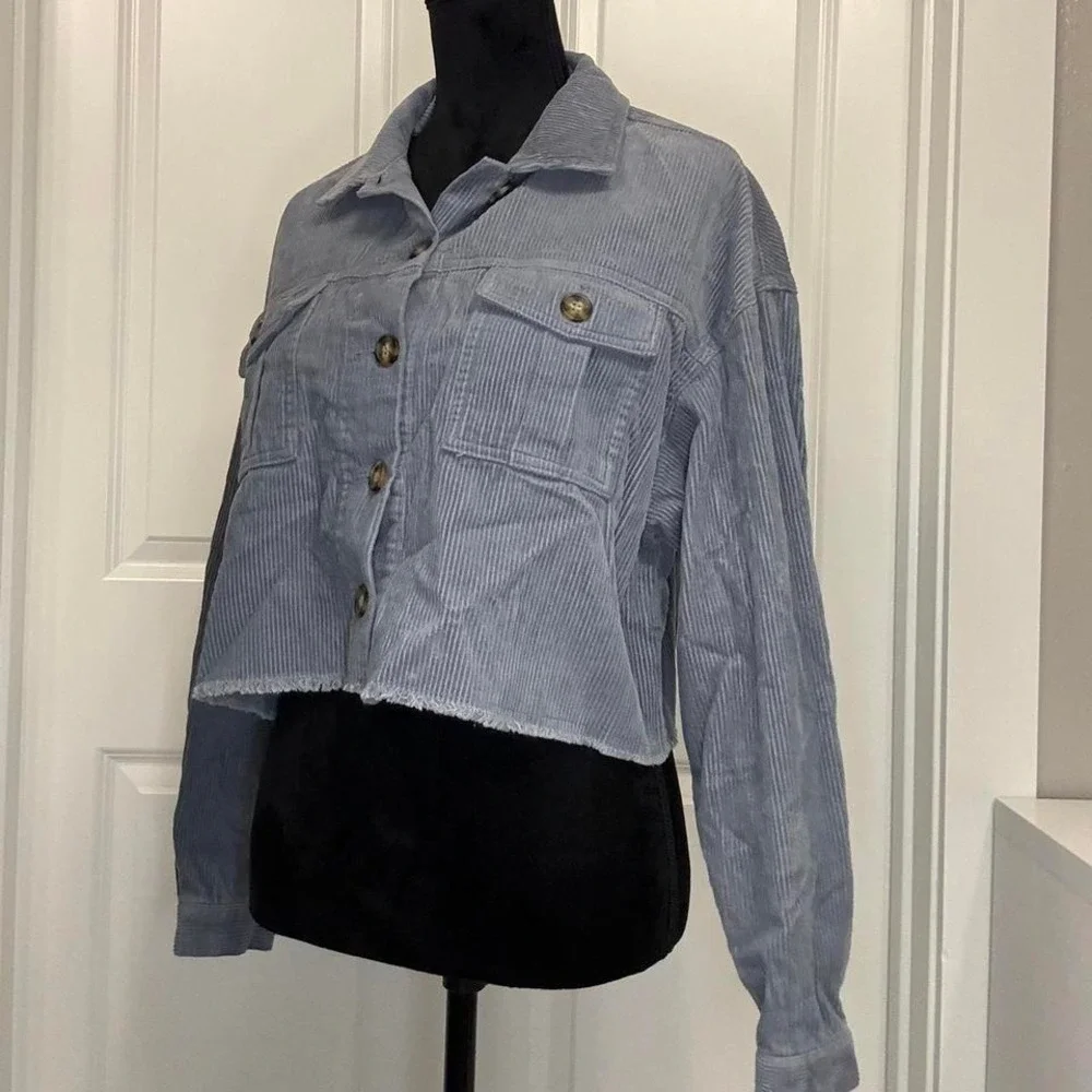 Cropped Blue Corduroy Jacket — Cotton On Size 8 - Picture 2 of 4